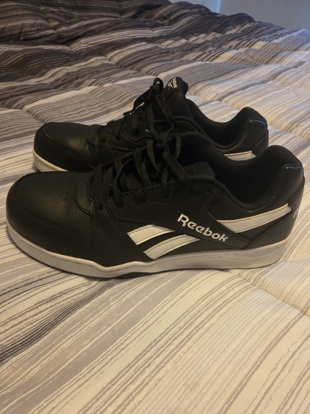 Reebok Men's Black and White Classic Low-Top Sneakers. Composite Toe Work Shoes